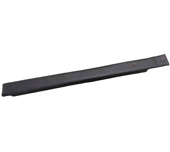 Cabin pillar trim plast.