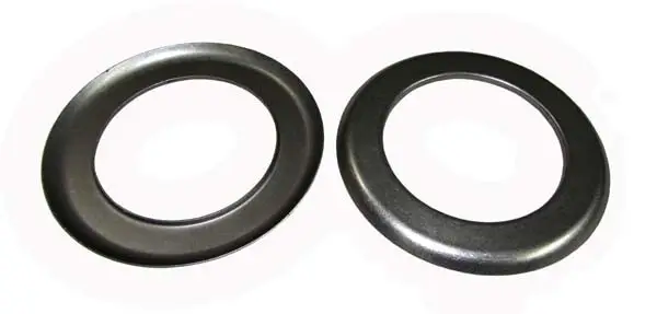 Oil deflector