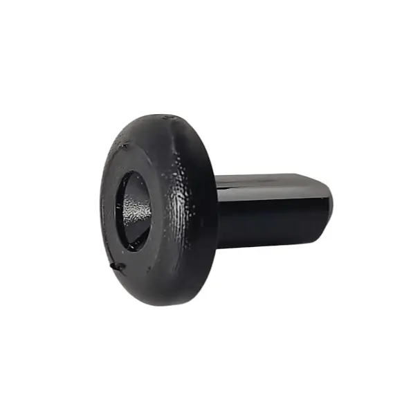 Plastic retainer