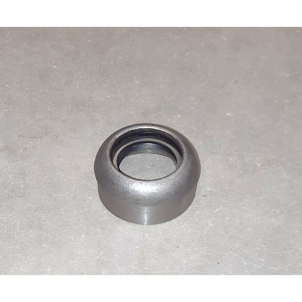 Обойма с манжетой